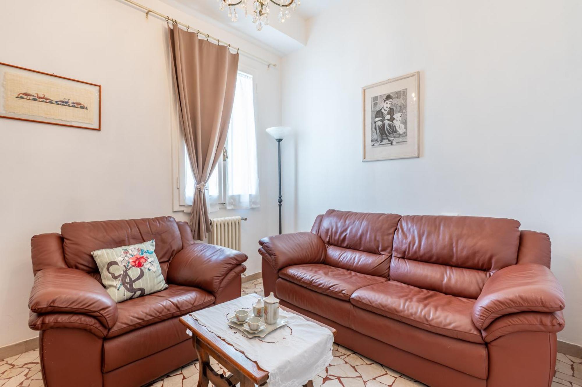 Apartment Casa Elena In Florence